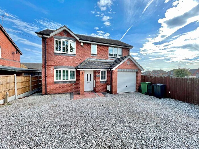 4 Bedroom Detached House For Sale In High Street, Johnstown, LL14