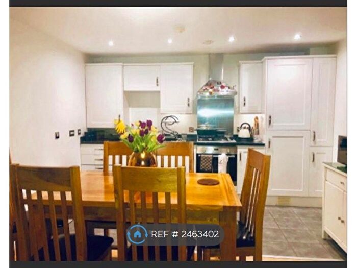 2 Bedroom Flat To Rent In Crediton Road, London, E16