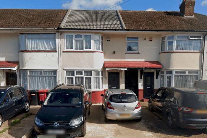 3 Bedroom Terraced House To Rent In Lewins Way, Cippenham, Slough, SL1