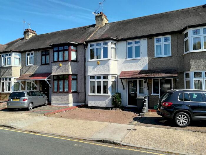 3 Bedroom Terraced House To Rent In Norfolk Road, Upminster, RM14