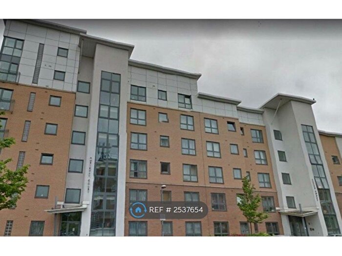 3 Bedroom Flat To Rent In Amethyst Court, Birmingham, B15