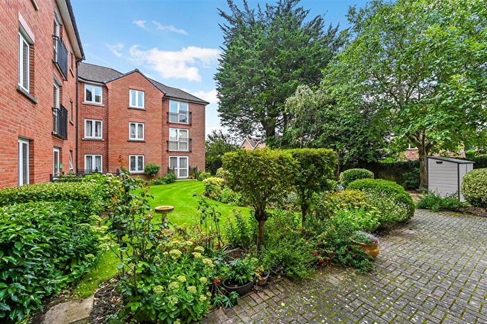 1 Bedroom Retirement Property For Sale In Stockbridge Road, Chichester, PO19
