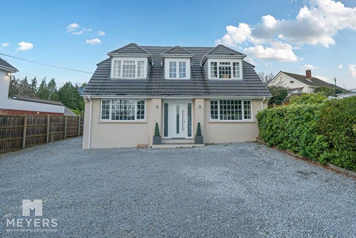 5 Bedroom Detached House For Sale In New Road, Ferndown, BH22