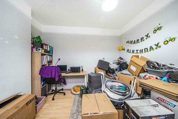 1 Bedroom Flat To Rent In Albert Road, Mitcham, CR4