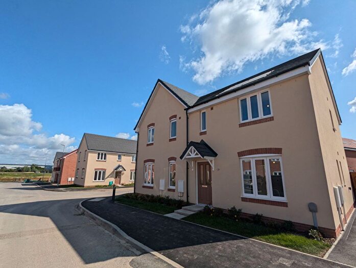 3 Bedroom Semi Detached House To Rent In Rubens Close, Ashchurch, Tewkesbury, GL20