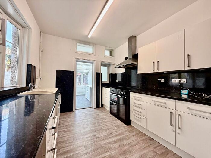 3 Bedroom House To Rent In Epworth Road, Portsmouth, PO2