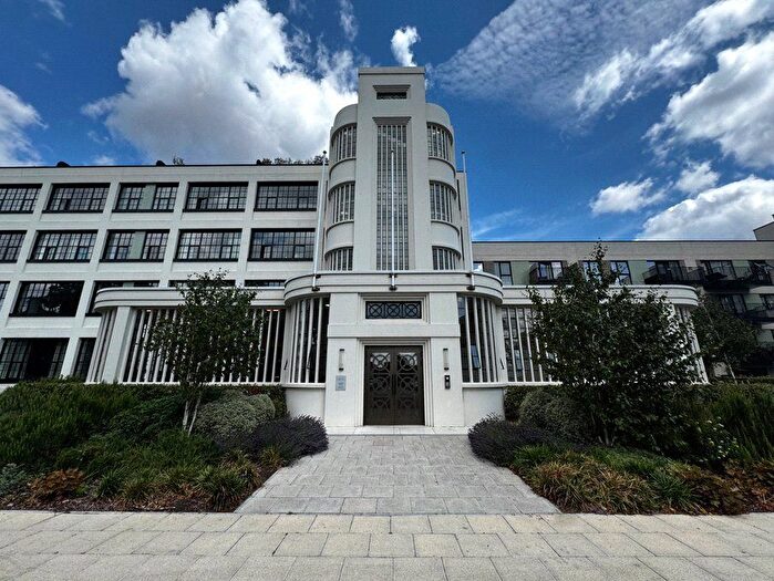 2 Bedroom Flat To Rent In Truscon House, Carnation Gardens, London, UB3