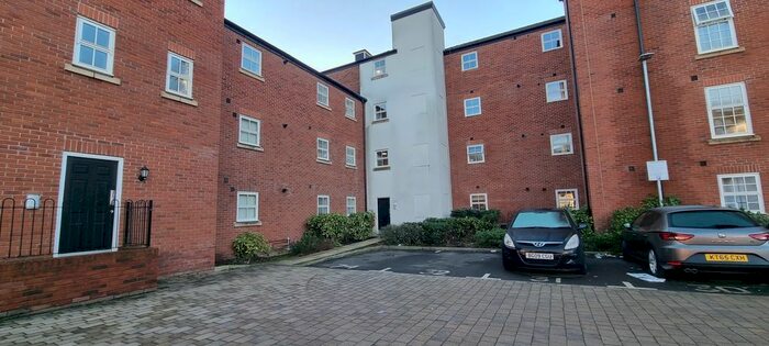 2 Bedroom Flat To Rent In Horseshoe Crescent, Great Barr, Birmingham B43