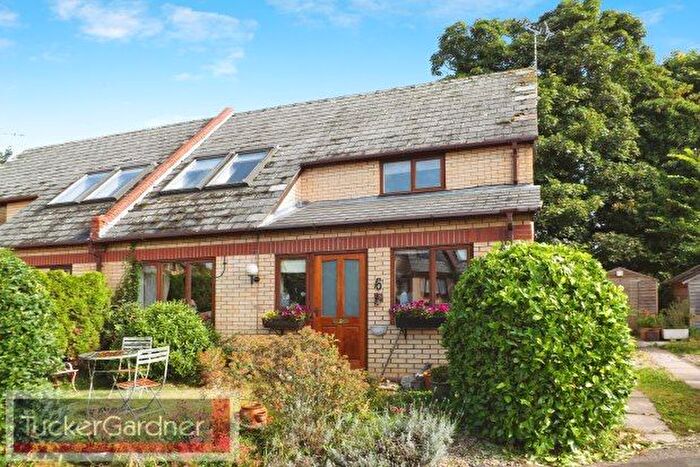 2 Bedroom Property To Rent In Riddy Close, Cambridge, CB22