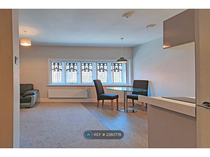 1 Bedroom Flat To Rent In Bridge Street, Warrington, WA1