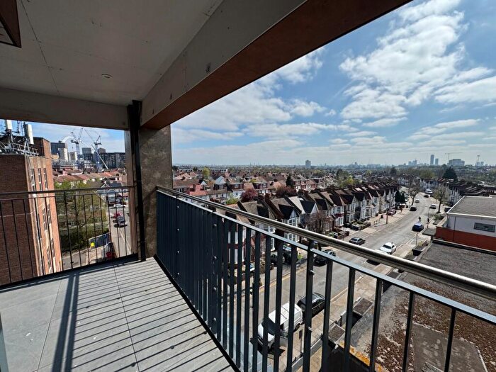 3 Bedroom Flat To Rent In London Road, Wembley, HA9