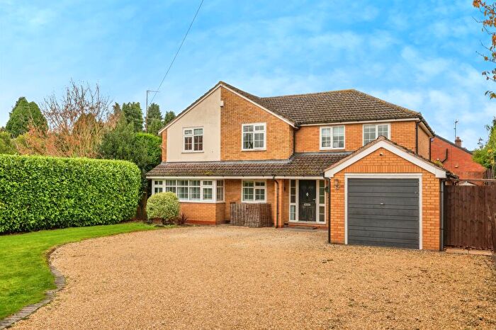 4 Bedroom Detached House For Sale In Mill Lane, Blakedown, Kidderminster, DY10