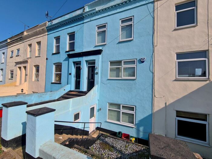 4 Bedroom Terraced House To Rent In Albert Street, Harwich, CO12