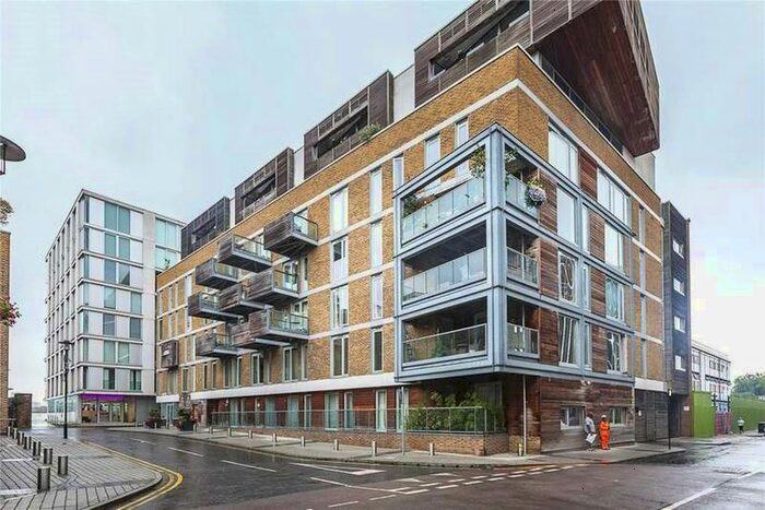 Studio To Rent In East Lane, London, SE16