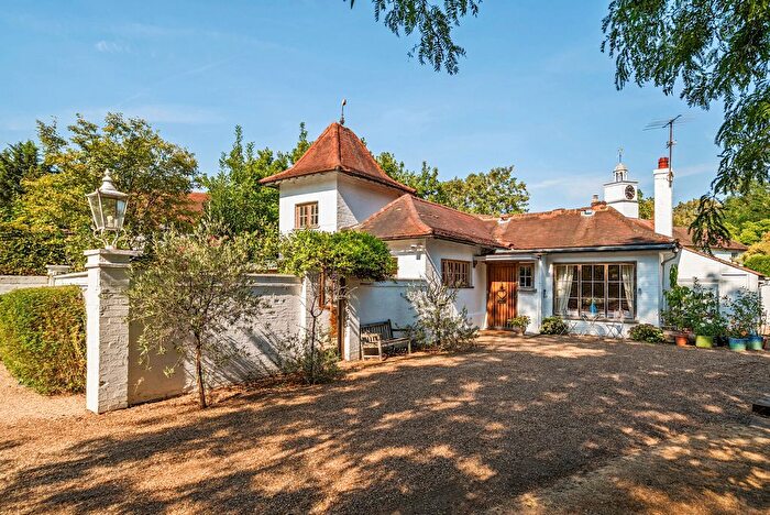 3 Bedroom Detached House For Sale In Pains Hill, Portsmouth Road, Cobham, KT11