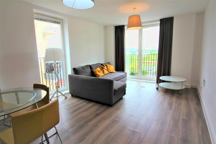 2 Bedroom Flat To Rent In Alexandra House, Midland Road, Bath, BA2