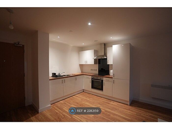 1 Bedroom Flat To Rent In Michigan Point Tower D, Salford, M50