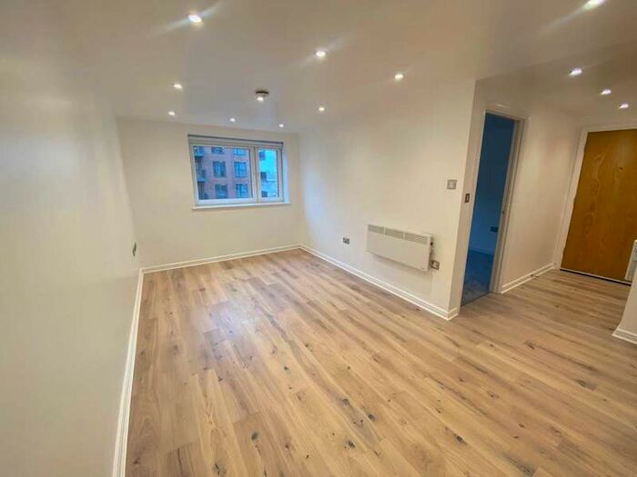 2 Bedroom Apartment To Rent In West Ealing, London, W13