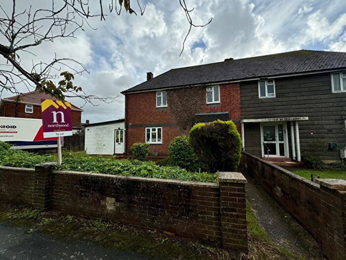 3 Bedroom End Of Terrace House To Rent In Priory Road, Netley, Southampton, SO31