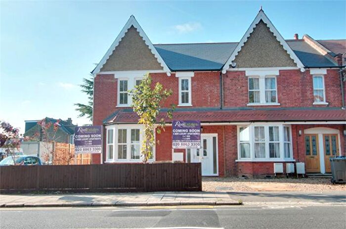 2 Bedroom Maisonette For Sale In Harrow View, HA1