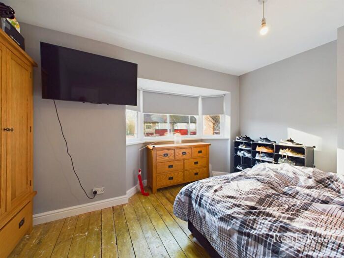 2 Bedroom Semi-Detached House For Sale In Goddard Avenue, Hull, East Riding Of Yorkshi, HU5
