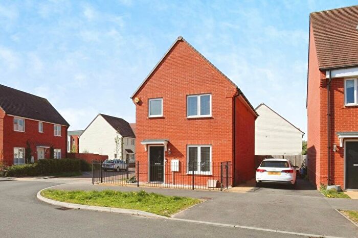 3 Bedroom Detached House For Sale In Merino Road, Andover, SP11