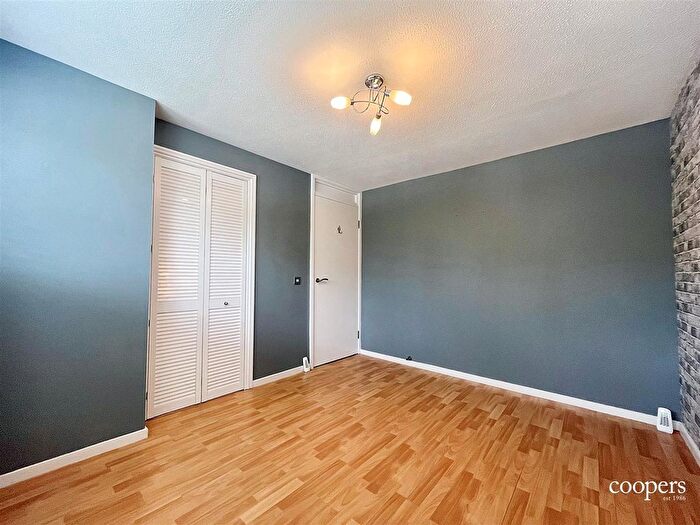 1 Bedroom Maisonette To Rent In Standale Grove, Ruislip, HA4