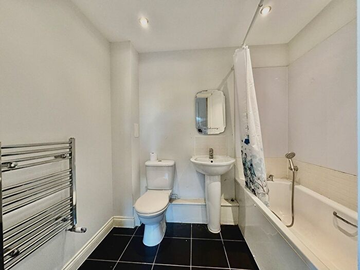 2 Bedroom Flat To Rent In Conrad Court, Needleman Close, Colindale, London, NW9
