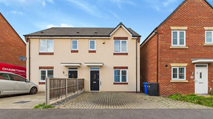 3 Bedroom Semi Detached House For Sale In Thorntree Lane, Branston, Burton-On-Trent, Staffordshire, DE14