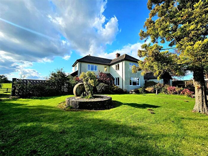 4 Bedroom Detached House To Rent In Lyonshall, Kington, Herefordshire, County, HR5