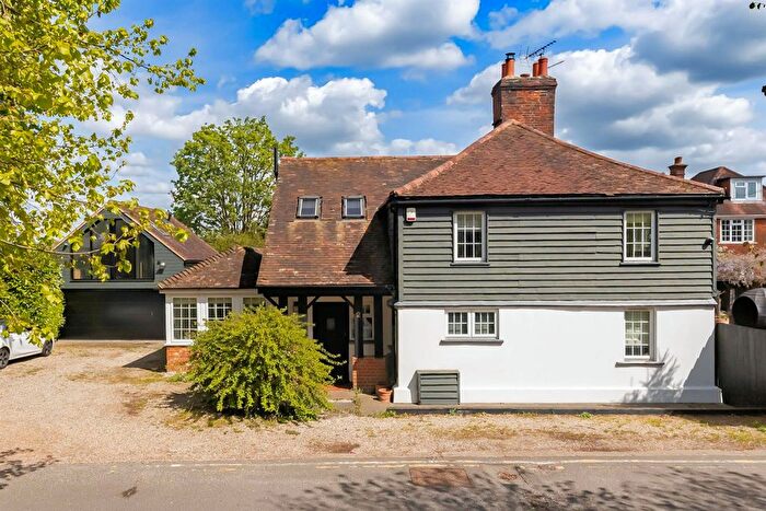 3 Bedroom Detached House For Sale In Lower Bury Lane, Epping, CM16