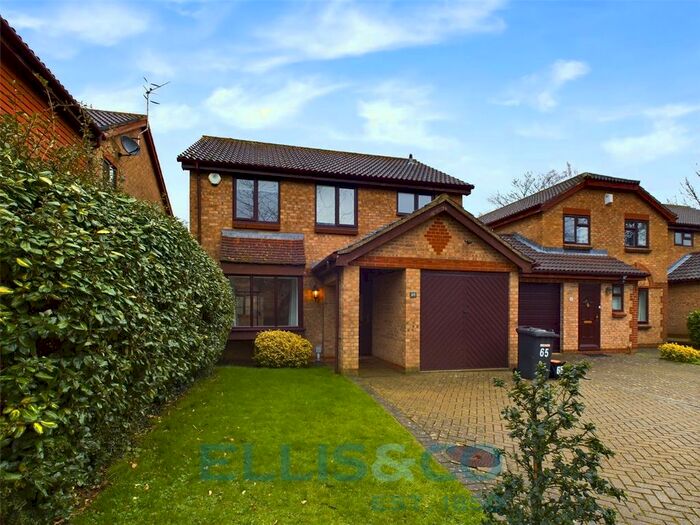 4 Bedroom Detached House To Rent In Town Acres, Tonbridge, Kent, TN10