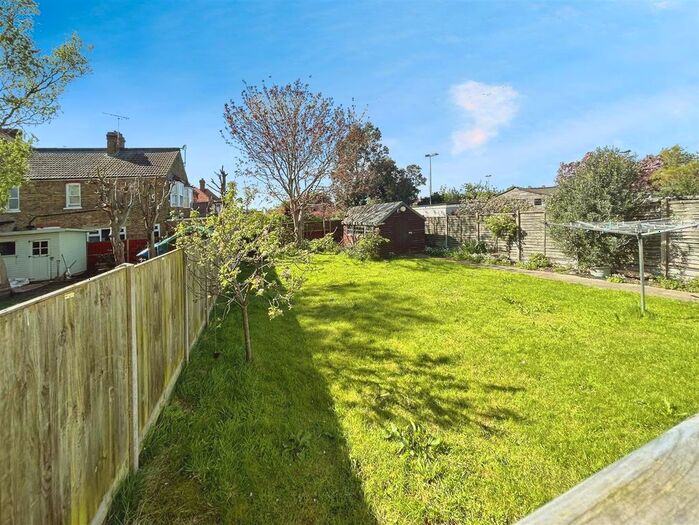 4 Bedroom Detached House To Rent In Beacon Road, Herne Bay, CT6