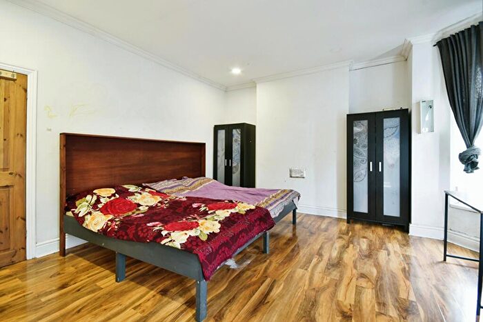 3 Bedroom Semi-Detached House For Sale In Clarendon Road West, Chorlton, Lancashire, M21