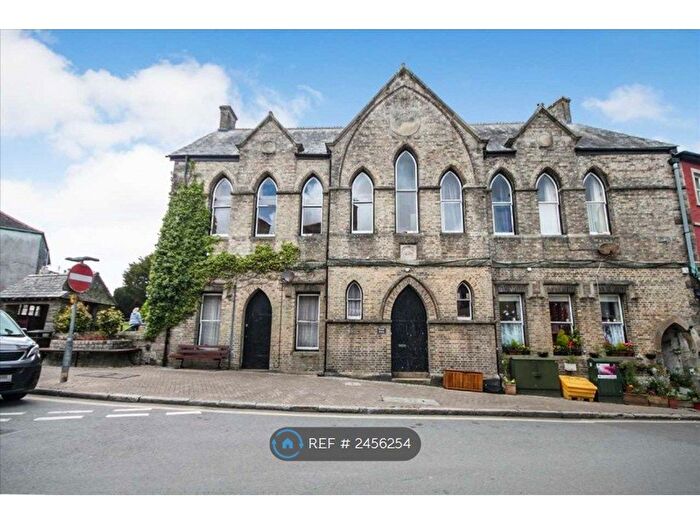 3 Bedroom Flat To Rent In Bond House, St. Columb, TR9
