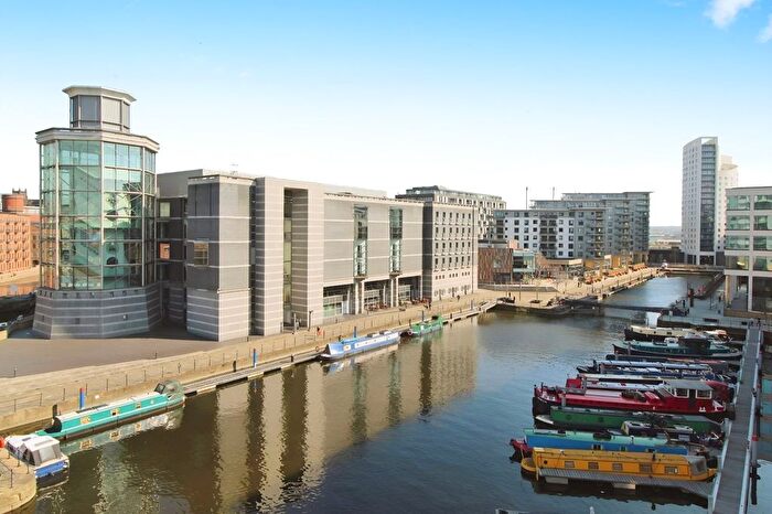 2 Bedroom Flat To Rent In Magellan House, Armouries Way, Leeds, West Yorkshire, LS10