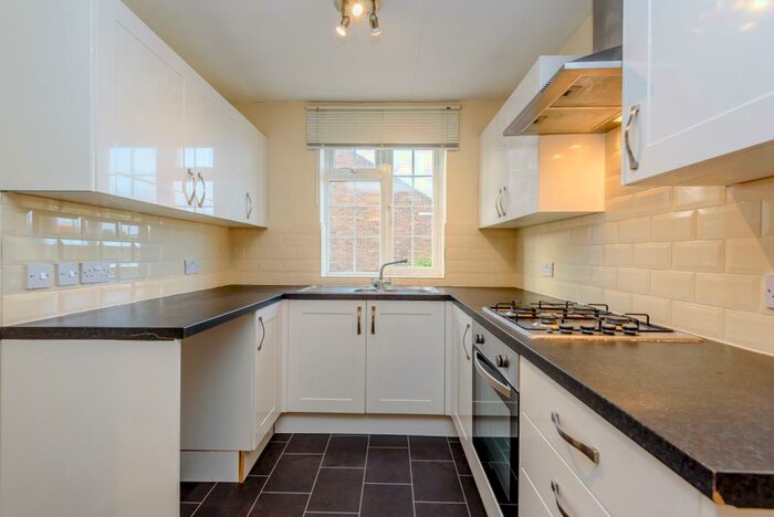 2 Bedroom Apartment To Rent In The Street, Wrecclesham, GU10