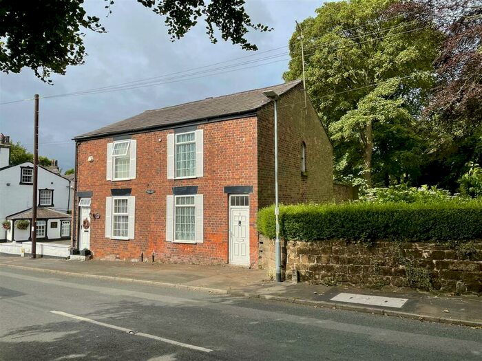 2 Bedroom Cottage For Sale In St. Michael Road, Aughton, Ormskirk, L39