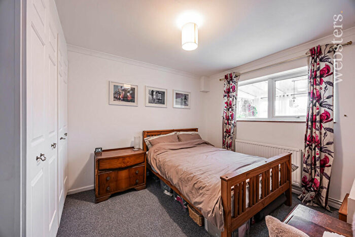 3 Bedroom Detached Bungalow For Sale In Cherrywood, Alpington, NR14