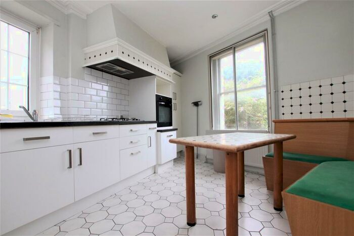 5 Bedroom Detached House To Rent In St Matthews Place, BA2