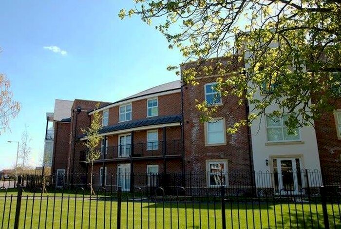 2 Bedroom Flat To Rent In Sentry House, Summer Gardens, Ickenham, UB10