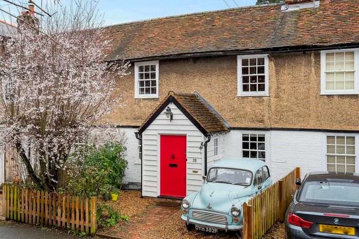 3 Bedroom Property For Sale In Port Hill, Hertford, SG14