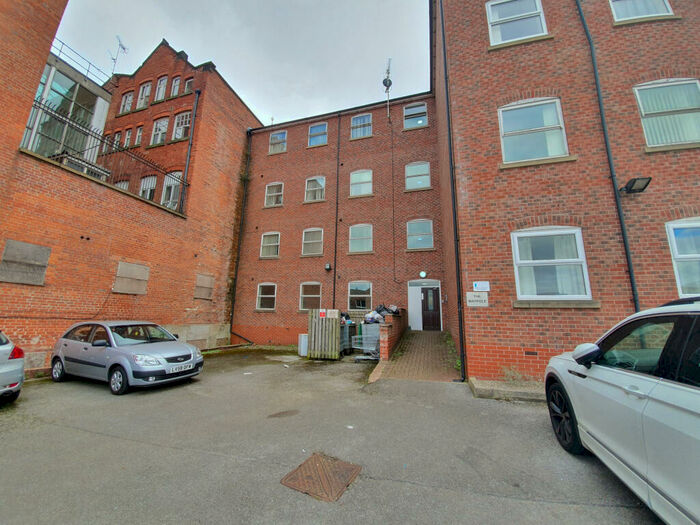 2 Bedroom Flat To Rent In Broughton Road, Salford, Lancashire, M6