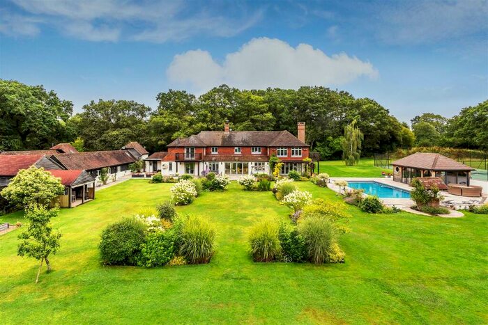 5 Bedroom Detached House For Sale In Skiff Lane, Wisborough Green, Billingshurst, West Sussex, RH14