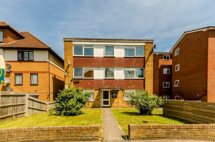 1 Bedroom Flat To Rent In Avenue Road, South Norwood, London, SE25