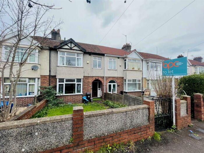 3 Bedroom Terraced House To Rent In B Southmead Road, Westbury-on-Trym, BS10