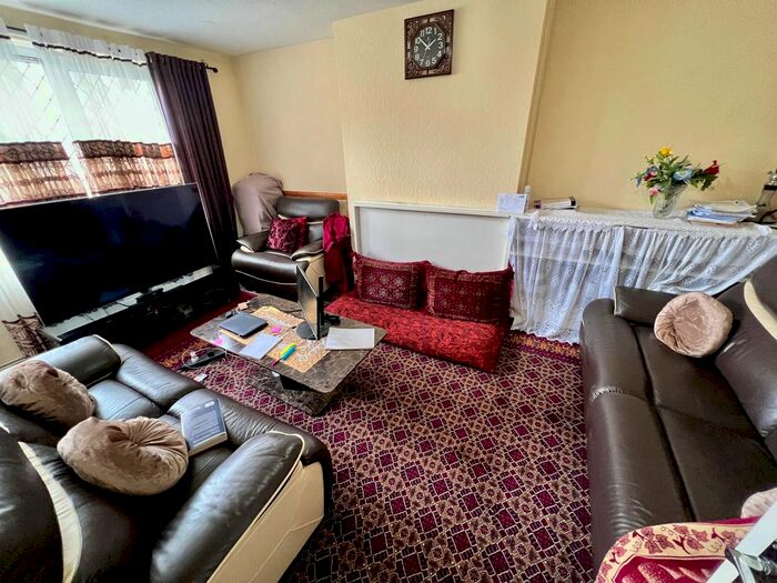 4 Bedroom Maisonette To Rent In Joseph Street, London, E3