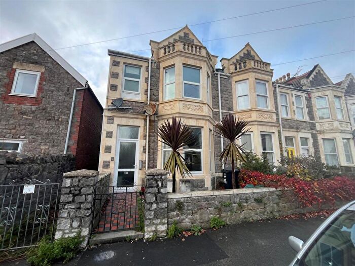 3 Bedroom Flat To Rent In Newton Road, Weston-Super-Mare, BS23