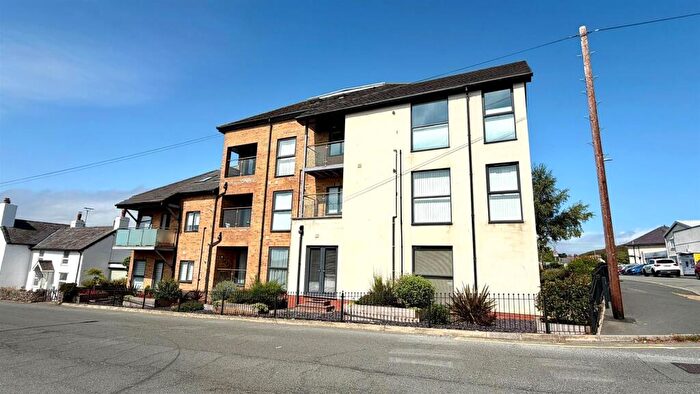 2 Bedroom Apartment For Sale In Bayview Apartments, Pentywyn Road, Deganwy, LL31