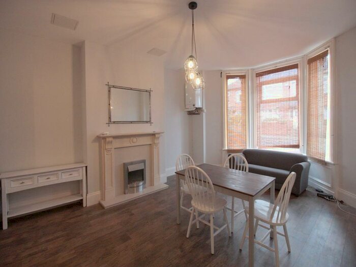 1 Bedroom Apartment To Rent In Grosvenor Road, Jesmond, NE2